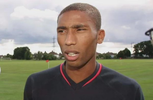 永華证券 太阳报：前富勒姆后卫救人时被车撞，已被送往医院